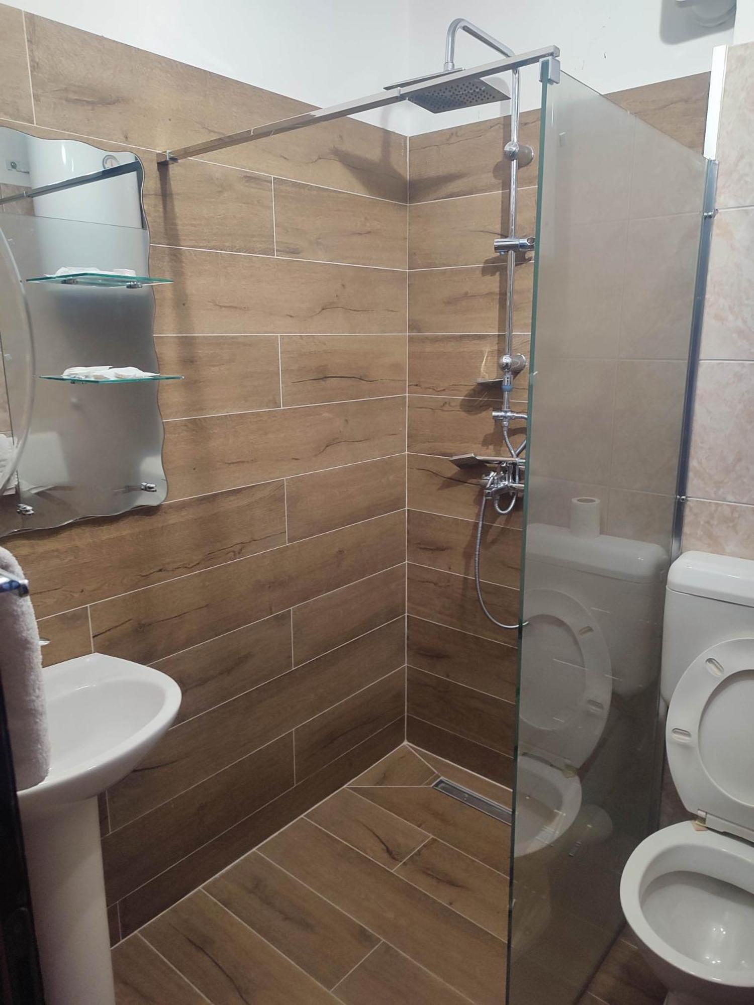 Bed and Breakfast Pansion Kamin Lukavica Zewnętrze zdjęcie